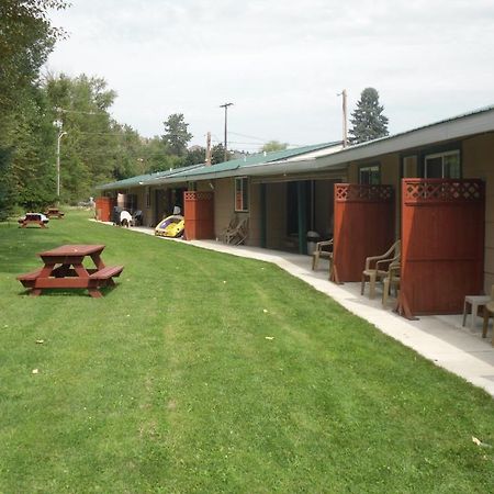 Johnny'S Motel แกรนด์ฟอร์คส์ ภายนอก รูปภาพ