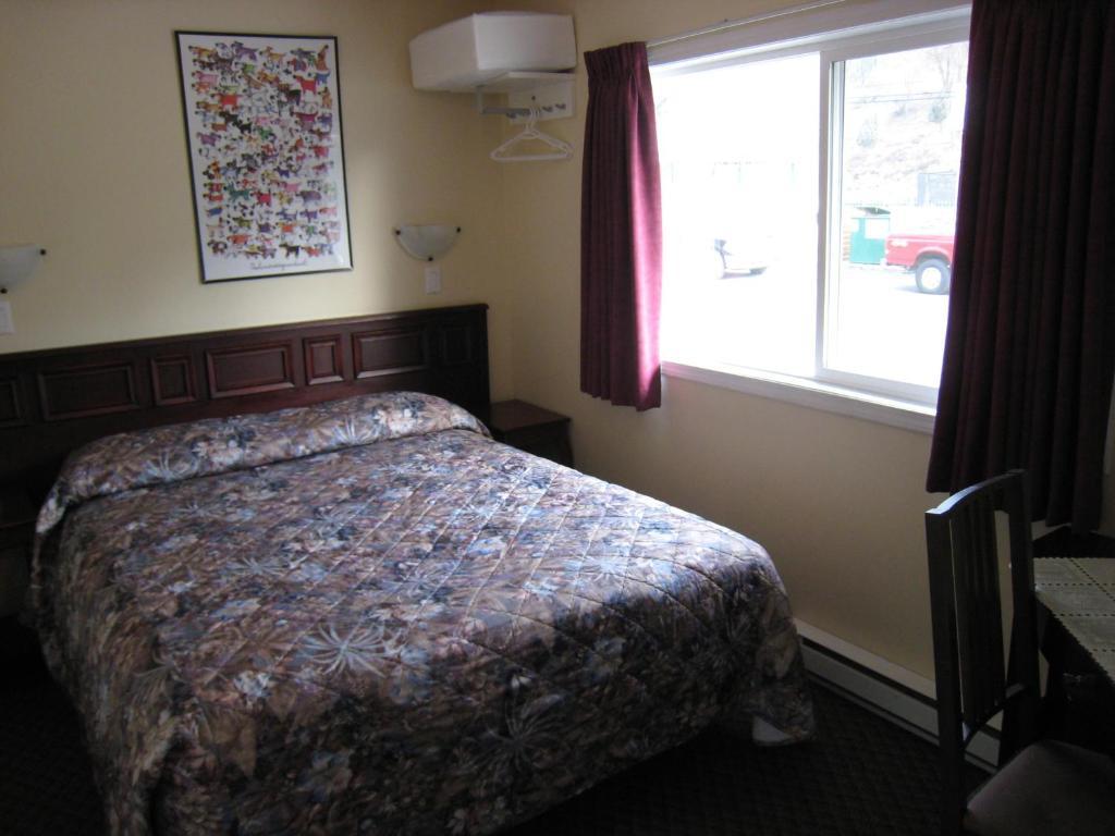 Johnny'S Motel แกรนด์ฟอร์คส์ ห้อง รูปภาพ