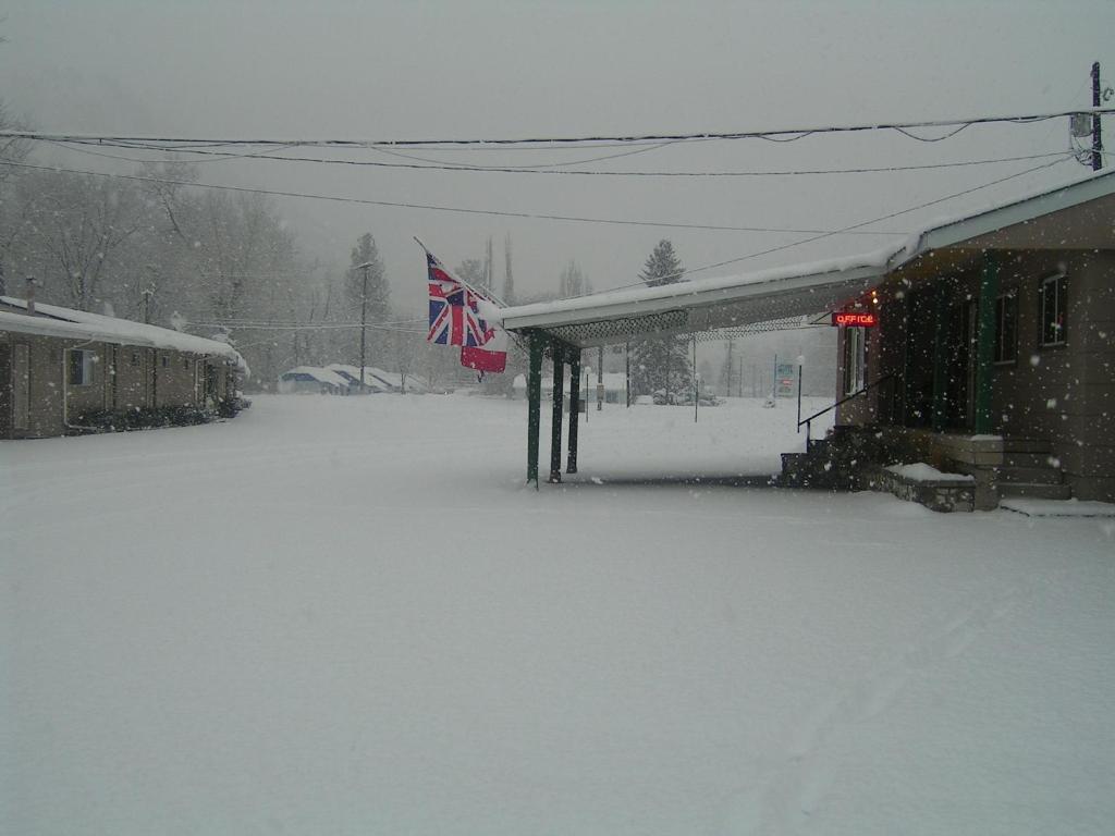 Johnny'S Motel แกรนด์ฟอร์คส์ ภายนอก รูปภาพ