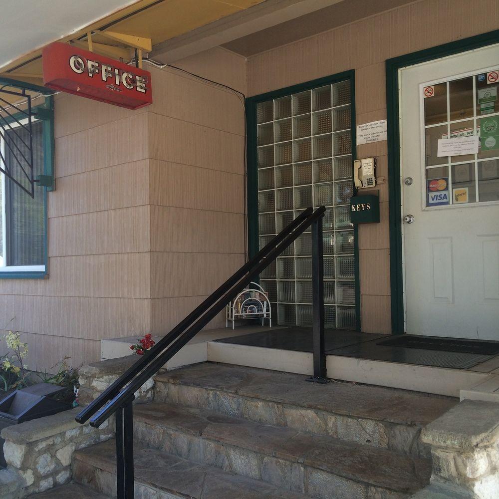 Johnny'S Motel แกรนด์ฟอร์คส์ ภายนอก รูปภาพ