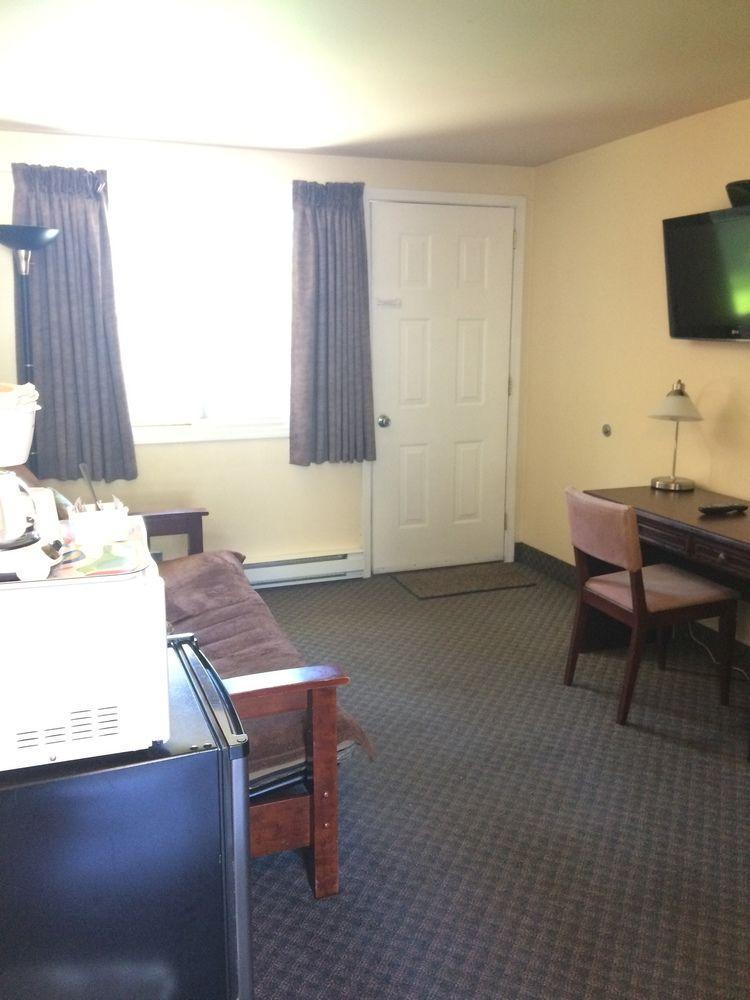 Johnny'S Motel แกรนด์ฟอร์คส์ ภายนอก รูปภาพ