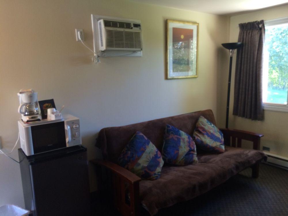 Johnny'S Motel แกรนด์ฟอร์คส์ ภายนอก รูปภาพ