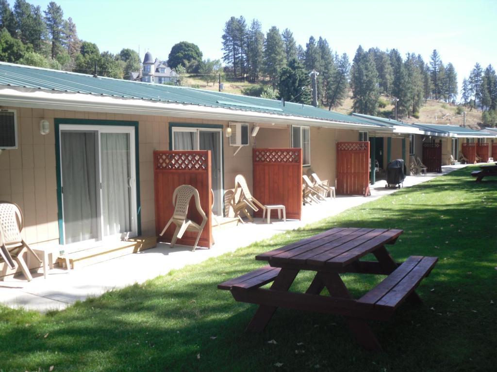 Johnny'S Motel แกรนด์ฟอร์คส์ ภายนอก รูปภาพ